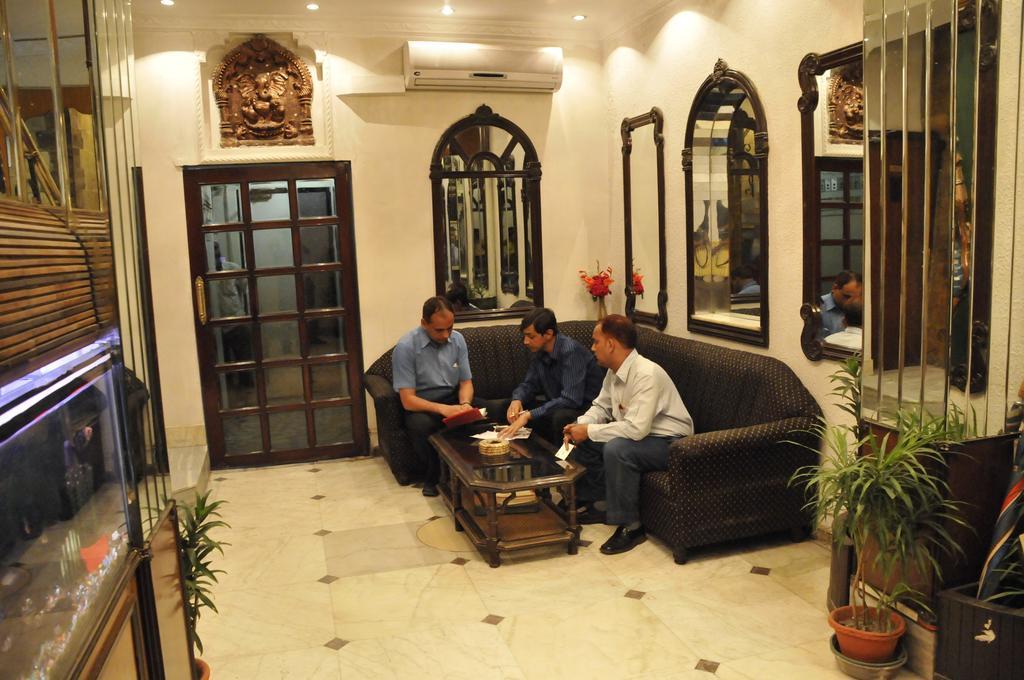 Hotel Heera Kolkata Ngoại thất bức ảnh