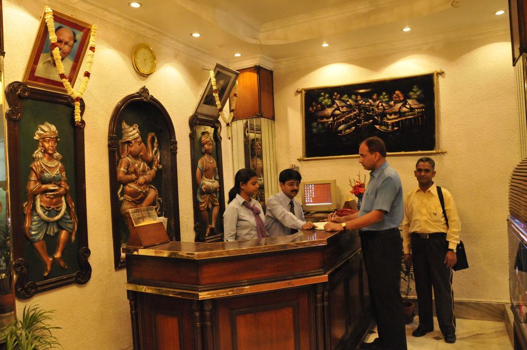 Hotel Heera Kolkata Ngoại thất bức ảnh