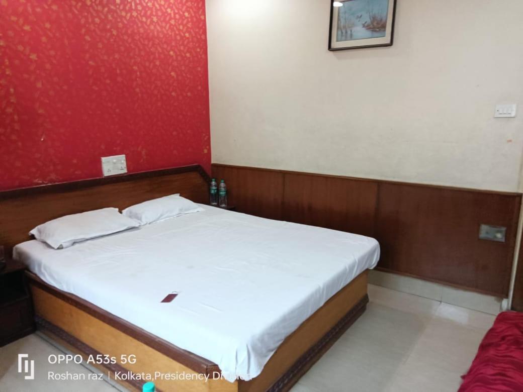 Hotel Heera Kolkata Ngoại thất bức ảnh