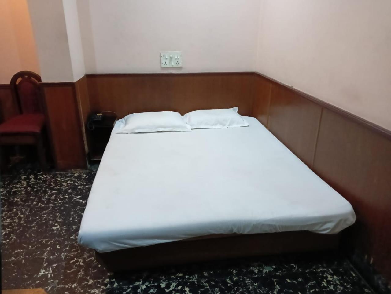 Hotel Heera Kolkata Ngoại thất bức ảnh