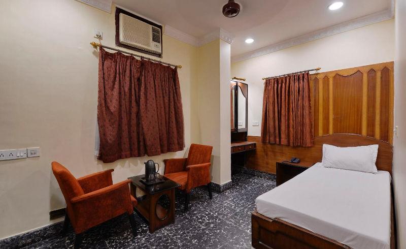 Hotel Heera Kolkata Ngoại thất bức ảnh
