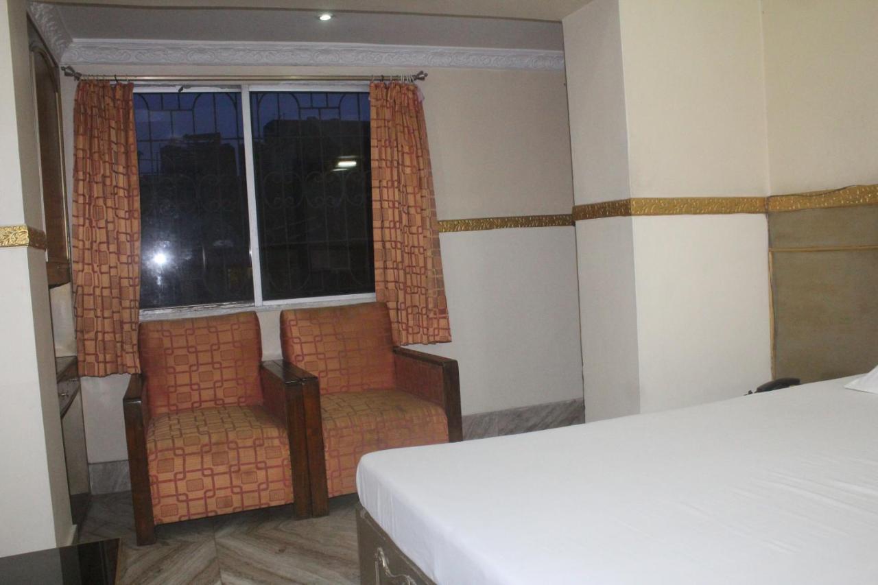 Hotel Heera Kolkata Ngoại thất bức ảnh