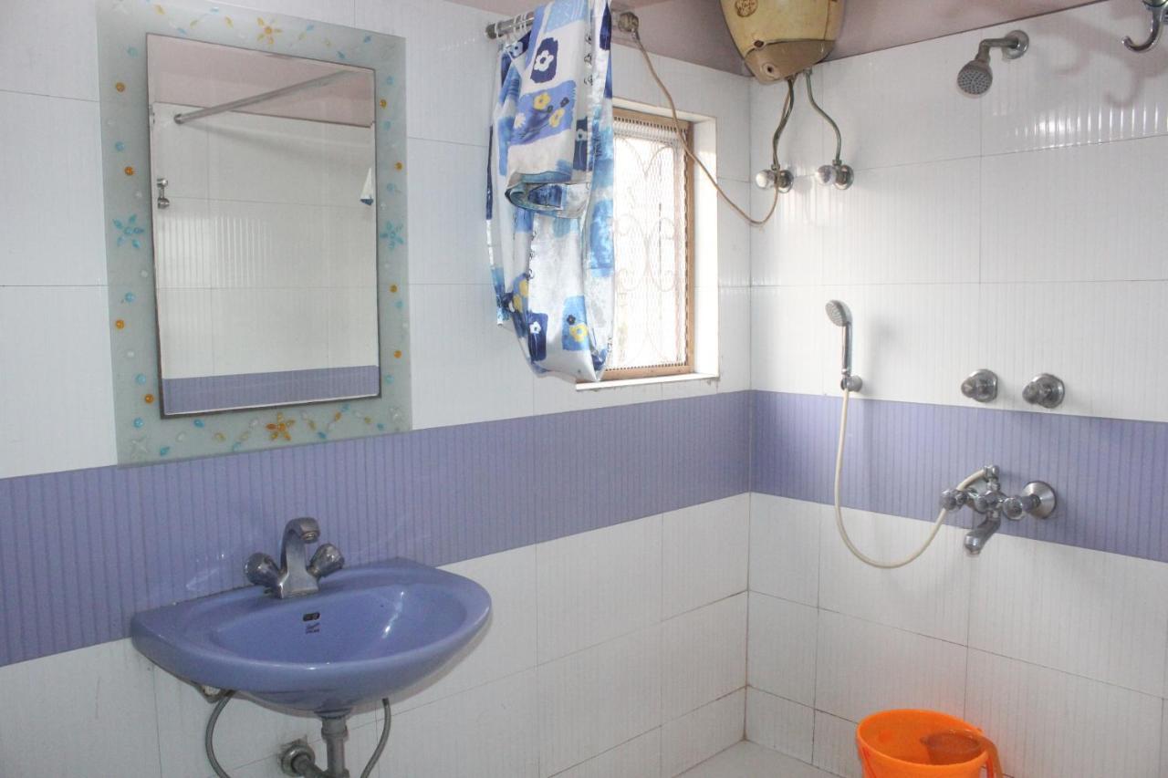 Hotel Heera Kolkata Ngoại thất bức ảnh