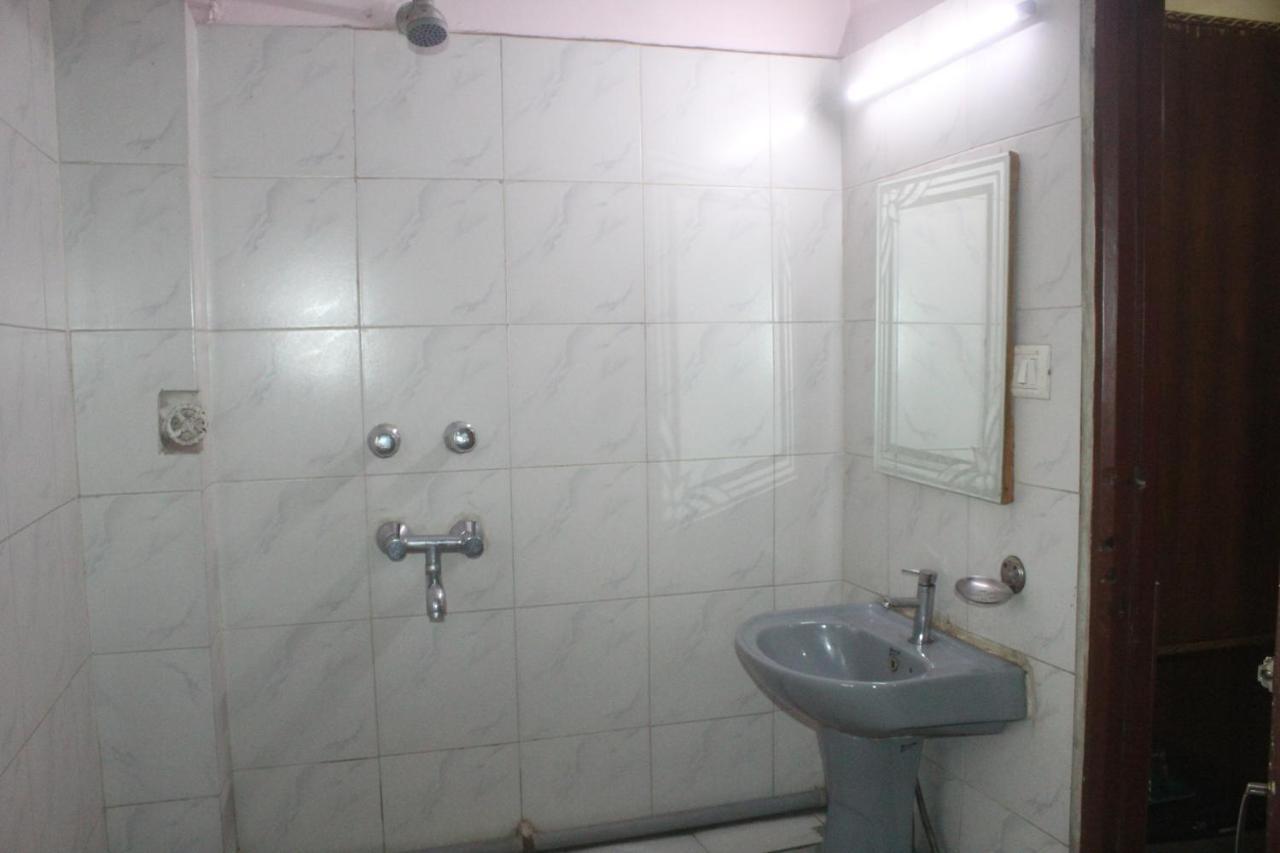 Hotel Heera Kolkata Ngoại thất bức ảnh