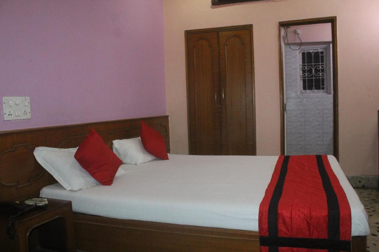 Hotel Heera Kolkata Ngoại thất bức ảnh