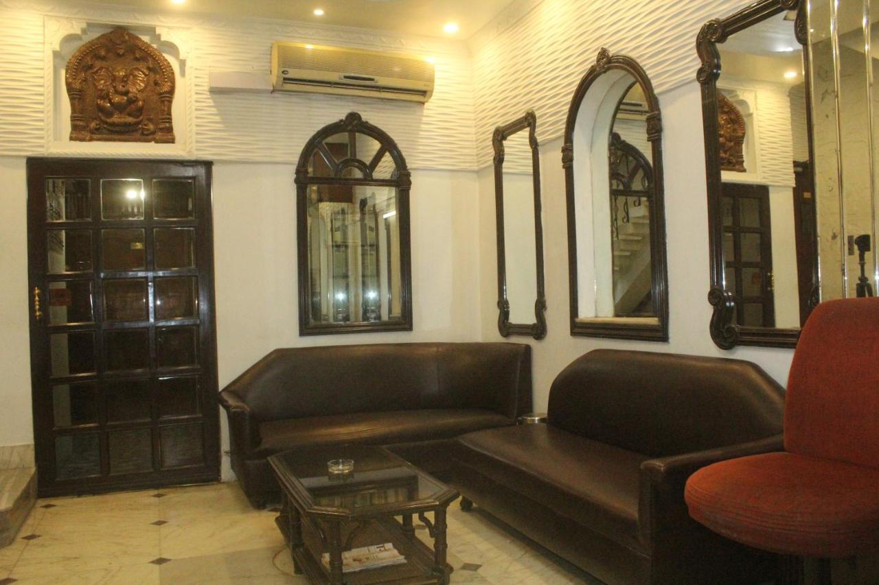 Hotel Heera Kolkata Ngoại thất bức ảnh